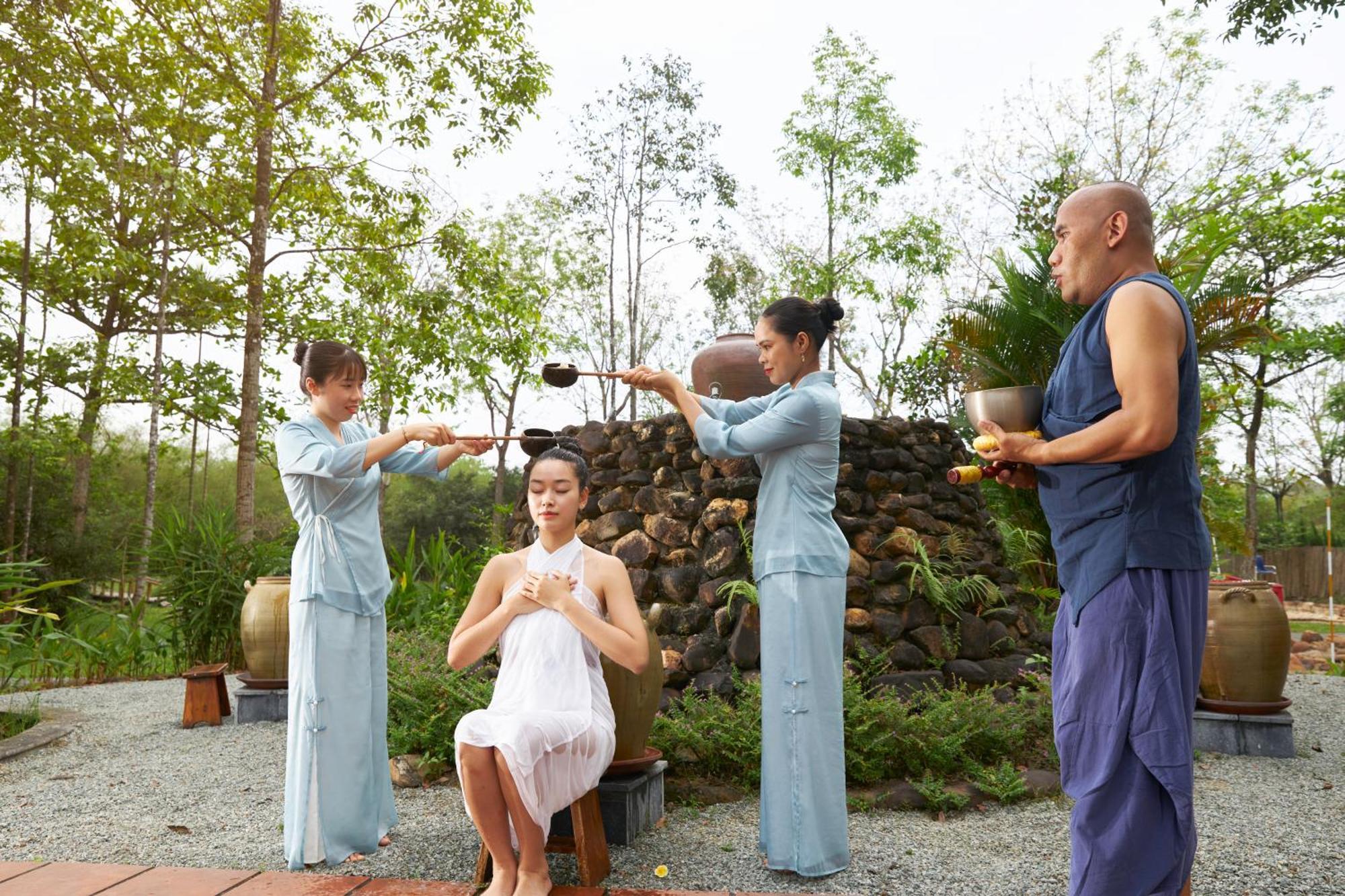 Alba Wellness Resort By Fusion Хюэ Экстерьер фото